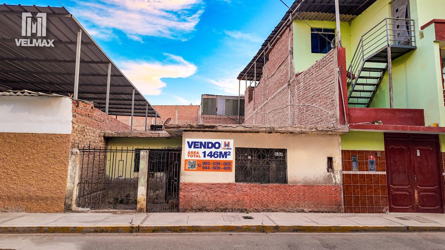 INVIERTE EN TU FUTURO: Terreno con Ubicación Privilegiada en Calle Molles - Foto 3