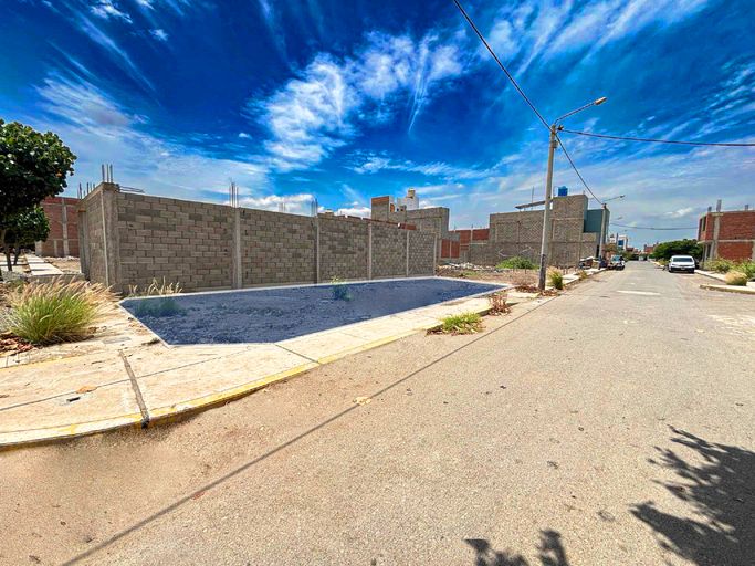 ¡OCASIÓN DE INVERSIÓN! Terreno Listo para Construir en Urb. Casa Blanca. - Foto 3
